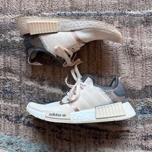 Women's Adidas Originals NMD R1 White Cream Gray Active Sneakers Shoes Sz 6.5